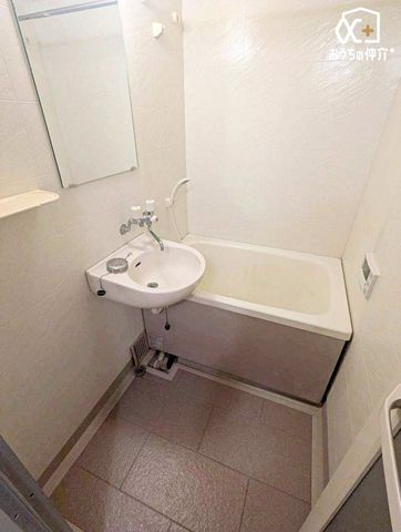 ���� �V���v���ŁA���������̂���o�X���[���ł��B1���̔����������Ɩ����A��Ƃ肠�鎞�ԂƂ��Ă��g���������������ł��ˁB