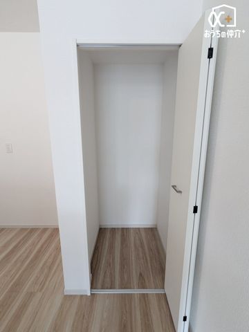 ���[ �L���ɂ���傫�߂̎��[�ł��B��������̂ŖډB���ɂ��Ȃ�A����������[�ł��܂��B
