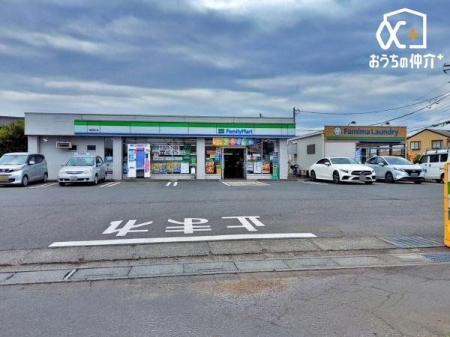 ���ӊ� �t�@�~���}�[�g�є\�ؓX �k��11���B���ԏ���L�X�ȃR���r�j�G���X�X�g�A 880m