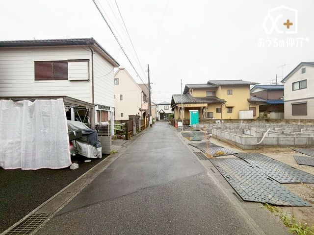 ���n�O�ώʐ^ ���ԃX�y�[�X��2�䕪����B���Ǝ{�݂��_�݂��A���Ԃł̂��o�������X���[�Y�ł��B