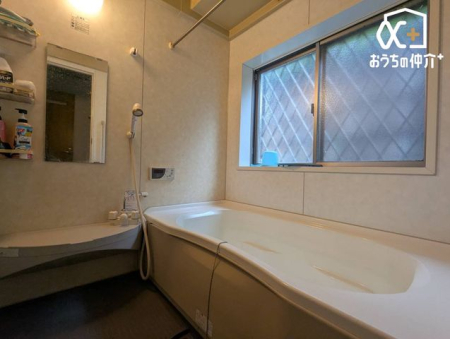 ���� 1�؃^�C�v�̑傫�ȗ����ɂȂ��Ă���܂��B�����Ȃ��q�l�����Ă����Ƒ��œ������\�ƂȂ��Ă���܂��B�܂��A���g�����y���߂���X�̔�������Ă�����ԂɂȂ邱�ƊԈႢ�Ȃ��ł��I