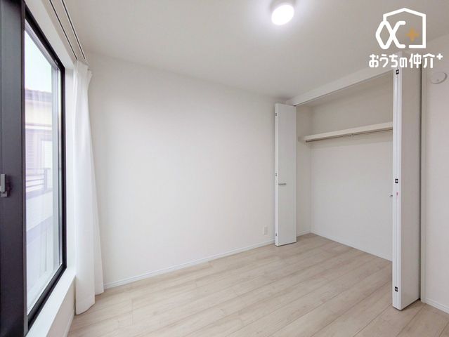 �Q�� -