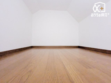 ���[ �o�����ςȂ��ɂȂ肪���Ȑ�@��q�[�^�[�Ȃǂ̋G�߉Ɠd�A����������A�X�[�c�P�[�X�Ƃ������傫�ȉו����܂Ƃ߂ĕۊǂł��܂��B���Z�X�y�[�X�ɕ�����ꂸ�A�������������L�X�Ǝg���܂��B