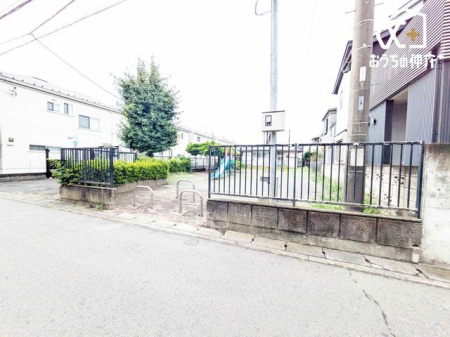 ���ӊ� ���R���u���� �k��4���B�����A�x���`�̂��鎙�������ł��B 290m