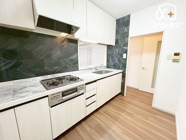 �L�b�`�� ���X���[�Y�ɖ��ʂȂ���Ƃł���A�L���L�b�`��
