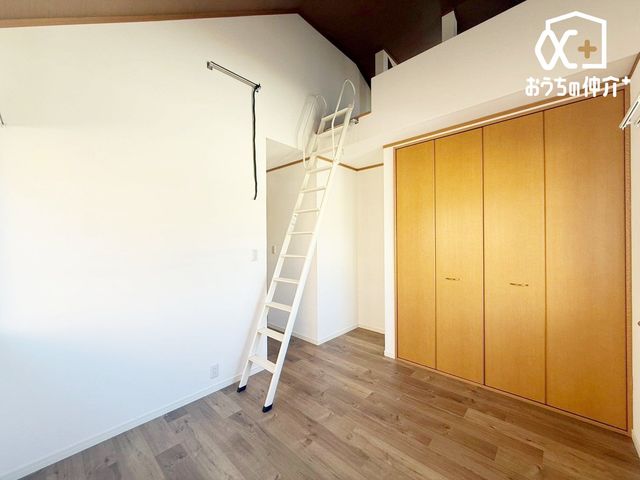 �q������ ���邭�������������͋C�̎q�ǂ������B�V�т��w�т��o�����X�悭�y���߂�A�S�n�悢��Ԃł��B