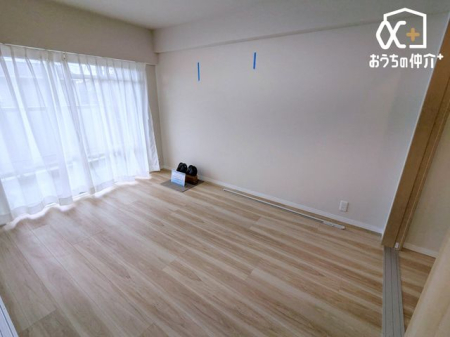 �Q�� ��Q���Ƃ��Ďg�������Ȃ������ł��B�L�߂̍��Ǝ��[�B�o���R�j�[�ɖʂ��A�J���������Ղ�ȃv���C�x�[�g��Ԃł��B