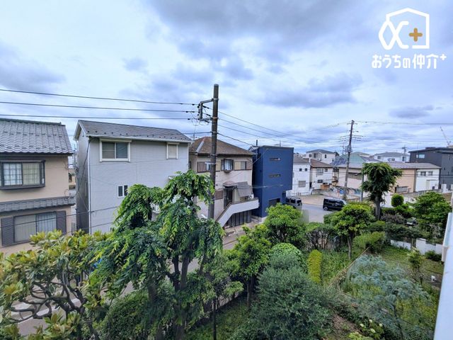 ���̑� �o���R�j�[���猩�n�����i�F�ɂȂ�܂��B���V�C�̗ǂ����́A�󂪂悭�����A�C�����̂�����ԂɂȂ肻���ł��ˁI�z�����Ȃǂ��A���񌻒n�ɂĂ��m���߂��������I���₢���킹���҂����Ă���܂���(^^)/