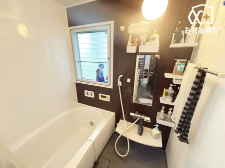 ���� �`�E�`Bath�`�E�`����̔���􂢗����o�X���[���B�V�����[�h�̐l�����������̂������o�X�^�u�̐S�n�悳�𖡂���Ă݂ẮB�����Ɩ����A�A���Ă��Ă���̎��Ԃ���w�y���݂ɂȂ�͂��ł��B