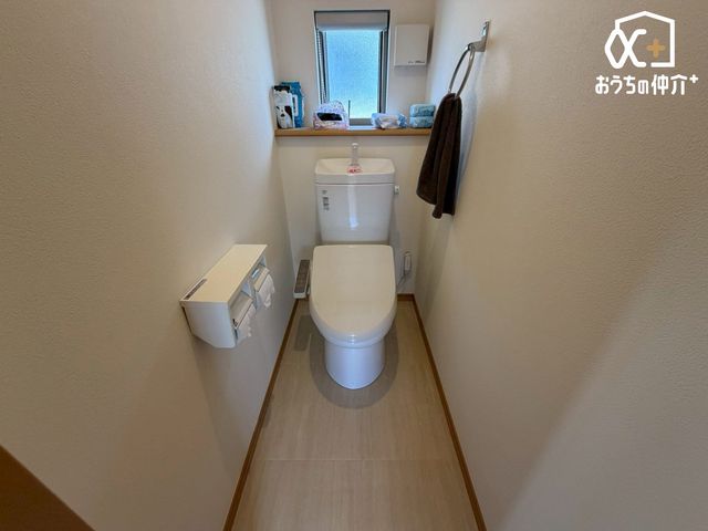 ���ӊ� �m�W�}����{�X �k��14���B�Ɠd�ʔ̓X��Z�V�����_���� 1060m