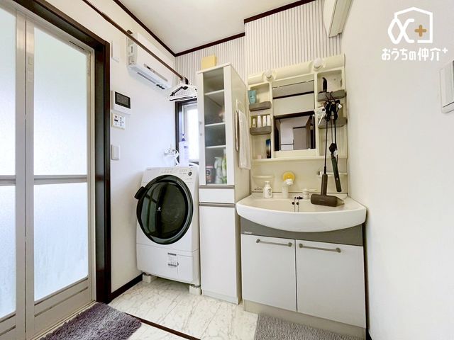 ���ʑ�E���ʏ� �傫�Ȑ��ʁ@�Ƒ��݂�Ȃ������g�����ʎ��B�Z�������ɂ͎g���₷�����ʂŁA�X�e�L�Ȉ���̃X�^�[�g������܂��傤�B�C�v�̐��ʉ��ϑ�