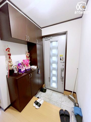 ���� �C�i����f�U�C�����������ւ́A�Z�ޕ��̖������𖞂����N�I���e�B�B�A��邲�Ƒ���A�K�������C�����悭�}����E���炬�ɖ�����������Ԃ�\�������Ă���܂��B