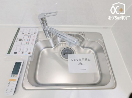 �L�b�`�� �`Kitchen�` �@�\���ƃf�U�C���������˔������g������̂悢�V�X�e���L�b�`���A���r���O�Ƃ̈�̊����l������A��������Ԃ��������܂��B