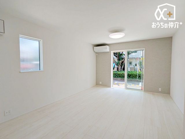 ���r���O �傫�ȑ����炽���Ղ�z�����������ޖ��邢���r���O�B�Ƒ��c���⃊���b�N�X�^�C���ɍœK�ȊJ�������ӂ���Ԃł��B
