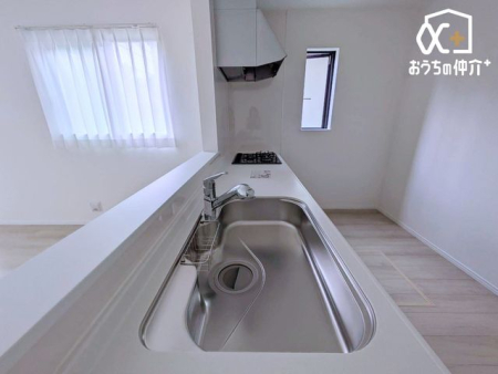 �L�b�`�� �X�e�����X���̃V���N�͑ϋv���Ǝ����̂��₷�������͂ł��B��Ƃ��₷���L���ŐH��􂢂��͂��ǂ肻���ł��ˁB