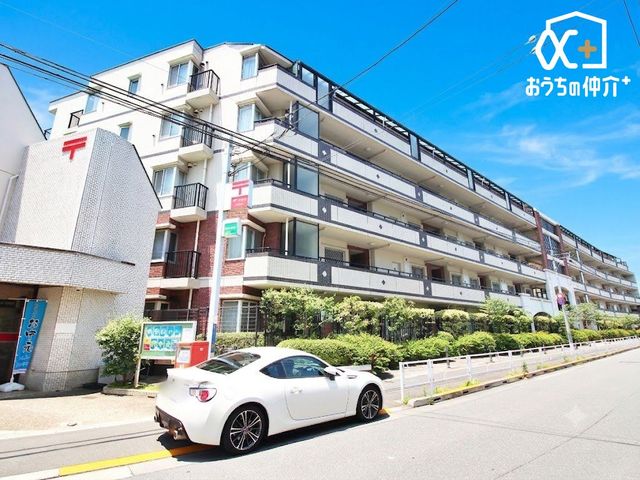 ���n�O�ώʐ^ �s��I�Ő������ꂽ��ۂ�^���郂�_���ȃf�U�C���̃��W�f���X�ł��B�����S�̂��ɂ₩�ȃJ�[�u��`���Ă���A�d���ɂȂ肪���ȏW���Z��̃f�U�C���ɁA���Y���ƗD�낳���v���X���Ă��܂��B