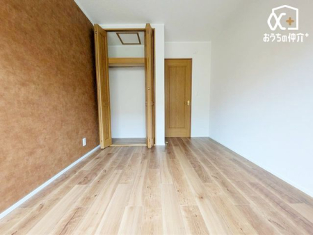 ���̑� �`room�`�N���[�[�b�g�̂���m���ł��B�m���Ȃǂ����[�ł��܂��B