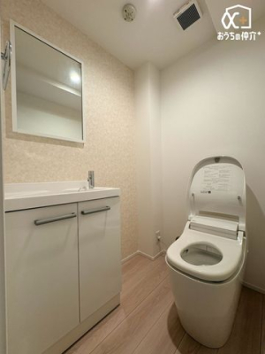 �g�C�� �`Toilet�`�������̂���g�C���ł��B�������E�H�V�����b�g�@�\�t��