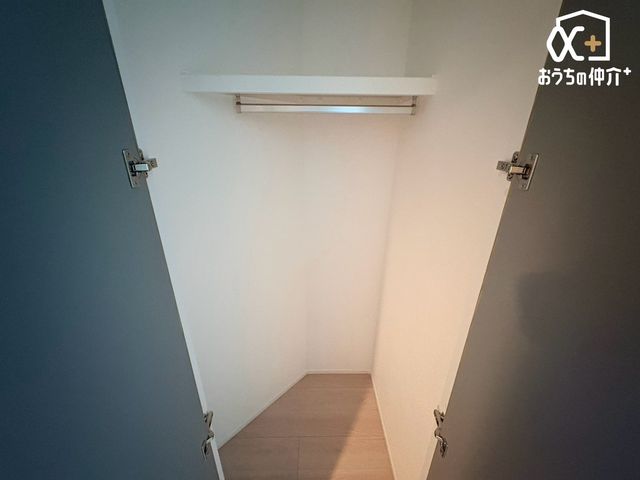 ���[ ���s����N���[�[�b�g