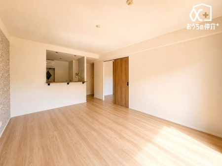 ���r���O �`Living�`�������������͋C��LDK�B�̂�т肭�낮�\�t�@��A���H�����y���ރ_�C�j���O�Z�b�g��u���Ă��������͂���܂���B