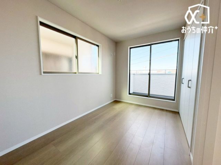 �q������ ���邭�������������͋C�̎q�ǂ������B�V�т��w�т��o�����X�悭�y���߂�A�S�n�悢��Ԃł��B