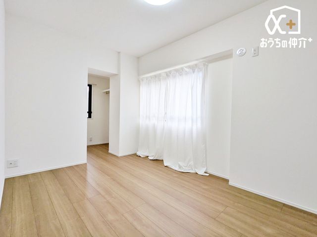���̑����� �q�������⏑�ցA�����[�g���[�N�����ȂǗp�r�ɍ��킹�ăt���L�V�u���Ɋ��p�ł��邨�����ł��B�\���Ȗ��邳������W�����₷����ԂɎd�オ���Ă��܂��B