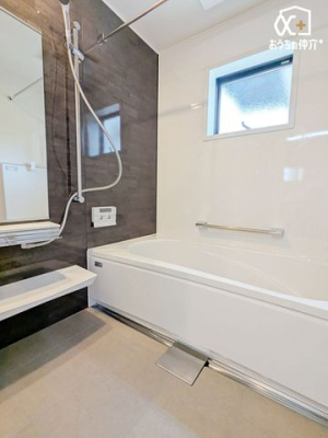 ���� �`Bath�`�P���̔���􂢗����o�X���[���B�V�����[�h�̐l�����������̂������o�X�^�u�̐S�n�悳�𖡂���Ă݂ẮB�����Ɩ����A�A���Ă��Ă���̎��Ԃ���w�y���݂ɂȂ�͂��ł��B