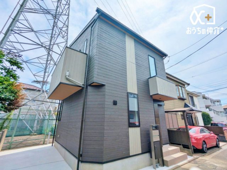 ���n�O�ώʐ^ ���ʂ��킬���Ƃ����X�^�C���b�V���ȃV���v�����_���̊O�ρB��������Ƃ����V���G�b�g�����������ۗ������A������킸�i���������N�[���ȃf�U�C���ł��B