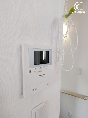 ���̑� �h�Ɩʂł����S��TV���j�^�[�t���C���^�[�z���ł��B