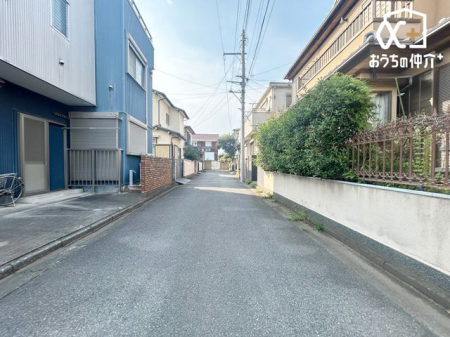���n�O�ώʐ^ �O�ʓ��H�͌��ʂ����ǂ��A���X�̏o��������₷�����B�������������͋C�ŁA���S���ĕ�点�闧�n�ł��B