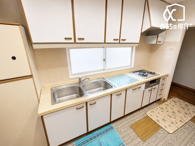 �L�b�`�� �������y��������L�b�`���X�y�[�X�BCG���H�ɂĉƋ�������s���Ă��܂�