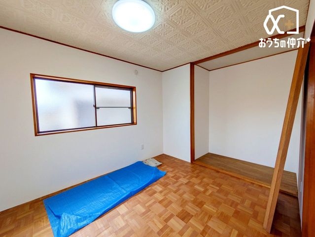 �Q�� -