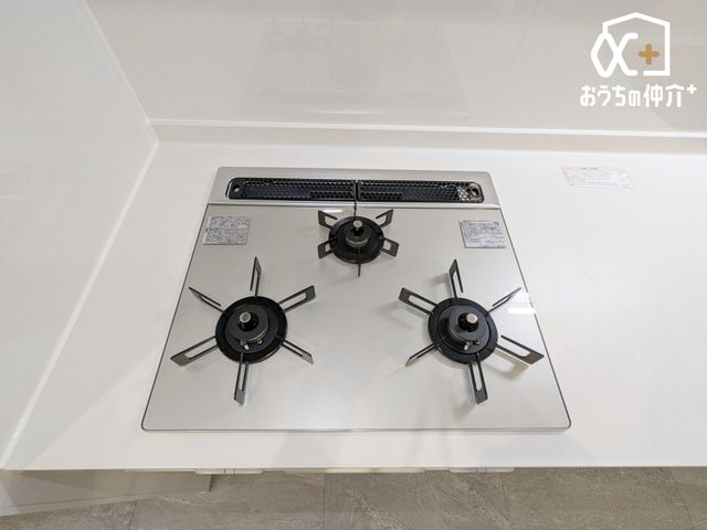 �L�b�`�� �����ɒ������ł��Ă��������͂��ǂ�3���R�����̃L�b�`���ł��B�������͖����̂��ƂȂ̂Ō����ǂ����������ł���̂͊������ł��ˁB