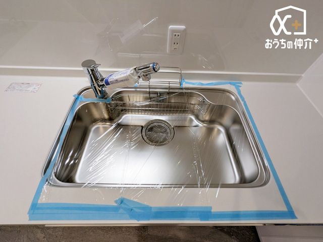 �L�b�`�� �`Kitchen�` �@�\���ƃf�U�C���������˔������g������̂悢�V�X�e���L�b�`���A���r���O�Ƃ̈�̊����l������A��������Ԃ��������܂��B