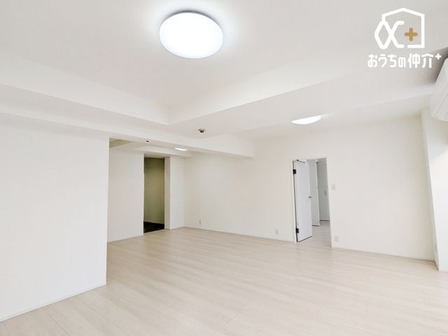 ���r���O �傫�ȑ����炽���Ղ�z�����������ޖ��邢���r���O�B�Ƒ��c���⃊���b�N�X�^�C���ɍœK�ȊJ�������ӂ���Ԃł��B