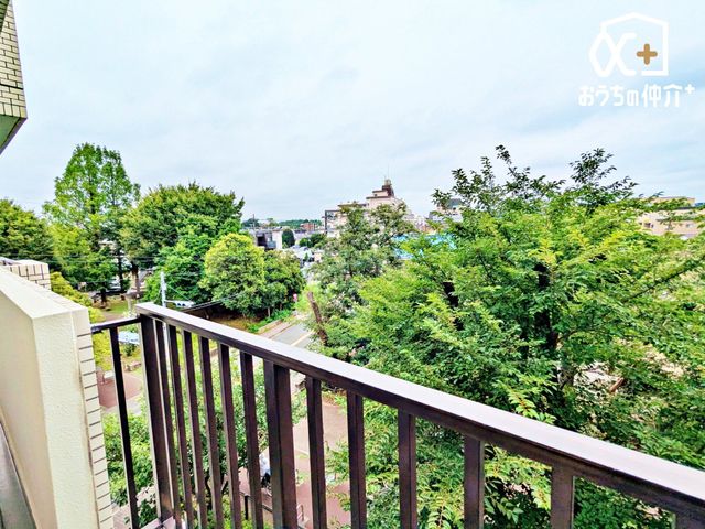 ���̑� �o���R�j�[����̒��]�̗l�q�ł��B���ꂽ���ɂ͐󂪍L����C�����̗ǂ��ꏊ�ł��B
