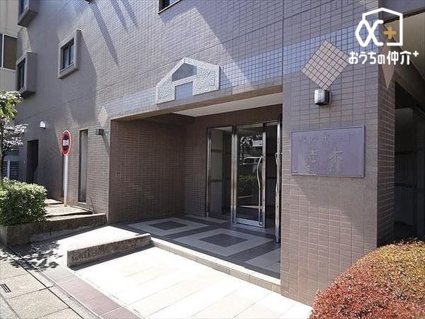 �G���g�����X �����̓����͐��|����Ă���A�Ǘ��̐��ǍD�ȕ����ł��B�f�U�C�����X�b�L���Ƃ�����ۂł��ˁI�����x�A���n�������ɂȂ��Ă݂܂��񂩁H