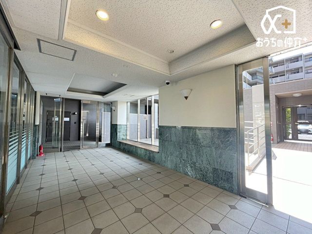 �G���g�����X �Ǘ����s���͂����������̂���G���g�����X�B�I�[�g���b�N����������Ă���}���V�����Ȃ�ł̖͂h�Ɛ������͂ł��B