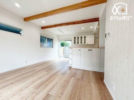 ���r���O ������̑傫�ȑ����炽���Ղ�z�����������ޖ��邢��16.6�����r���O�B�Ƒ��c���⃊���b�N�X�^�C���ɍœK�ȊJ�������ӂ���Ԃł��B