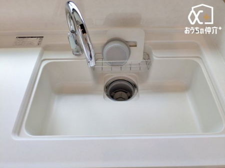�L�b�`�� �`Kitchen�` �@�\���ƃf�U�C���������˔������g������̂悢�V�X�e���L�b�`���A���r���O�Ƃ̈�̊����l������A��������Ԃ��������܂��B