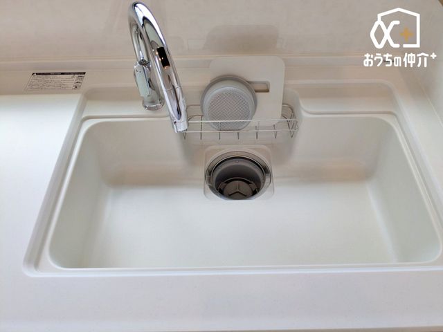 �L�b�`�� �`Kitchen�` �@�\���ƃf�U�C���������˔������g������̂悢�V�X�e���L�b�`���A���r���O�Ƃ̈�̊����l������A��������Ԃ��������܂��B