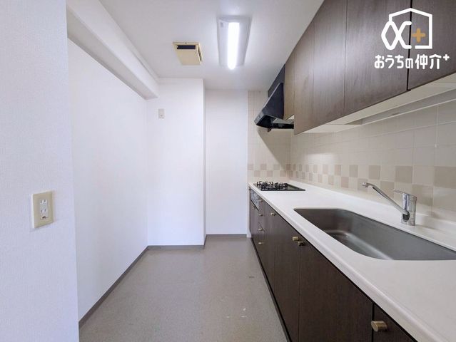�L�b�`�� ������Ԃƒ��悭�����ꂽ�Ɨ��^�L�b�`���B��炵�̎������߂�A���������Ƌ@�\�������˔�������Ԃł��B