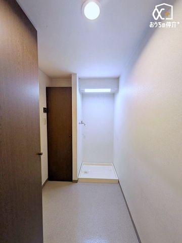 ���ʑ�E���ʏ� ���ʏ��Ƃ͕ʂ̓Ɨ������E�ߎ��@���[���L�x�ł��B