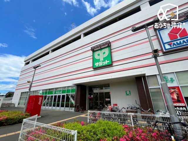 ���ӊ� �T�~�b�g�X�g�A�N���l�X �k��14���B���ԏ��480�䖳�����v���ăV���b�s���O�Z���^�[�N���l���ɂ���X�[�p�[�ł��B 1090m