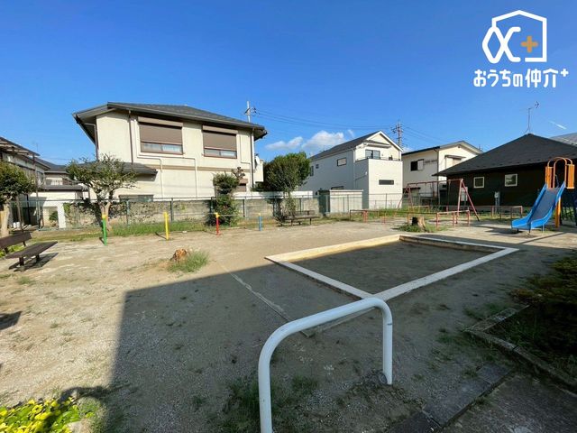 ���ӊ� ���z��2���� �k��3���B�����A�S�_�Ȃǂ̗V���x���`�̂��鎙�������ł��B 210m