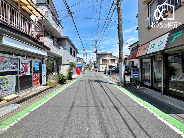 ���n�O�ώʐ^ ���͂ɍ����������Ȃ��J���I�ȗ��n�ł��B�O�ʓ��H�͓쑤6�����H�ɖʂ��Ă��܂��B�Ԓʂ�����Ȃ������������Z���ł��B