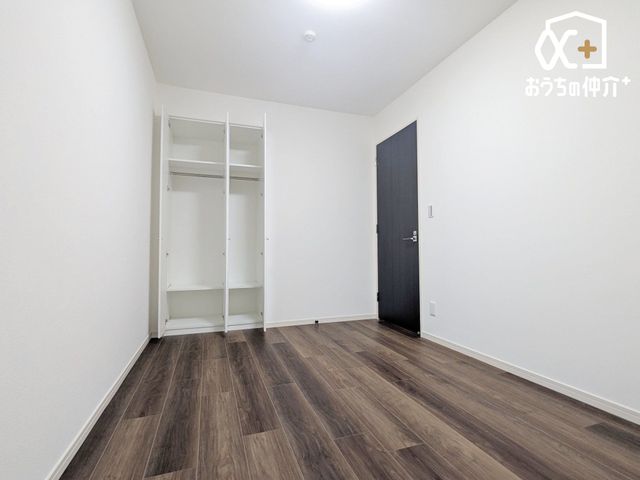 �Q�� �S���N���X�E���E�����V�K���t�H�[���ς݁I�L���C�Ŗ��邢�����́A�Ƌ�̔z�u�����₷���A�q�������⏑�ցE�Q���ȂǑ��p�r�ɂ����p���������܂��B