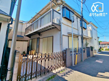 ���n�O�ώʐ^ �J�����̂��闧�n�ɘȂ�2�K���Čˌ��B�O�ʓ��H����̌��ʂ����ǂ��A����������荞�݂₷���݌v�ł��B���n�̕��͋C����ӂ̌�ʗʂ������Ă��m�F���������B
