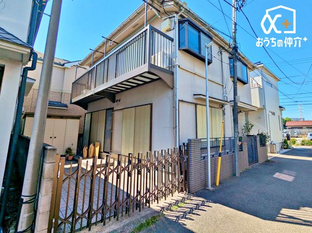 ���n�O�ώʐ^ �J�����̂��闧�n�ɘȂ�2�K���Čˌ��B�O�ʓ��H����̌��ʂ����ǂ��A����������荞�݂₷���݌v�ł��B���n�̕��͋C����ӂ̌�ʗʂ������Ă��m�F���������B