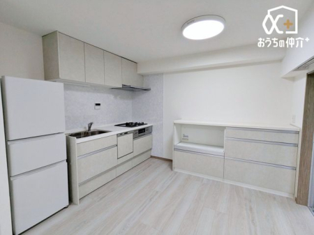 �L�b�`�� �������y��������L�b�`���X�y�[�X(^^)/�Ǝ��������悭�A���o�����̎��[�͂���L�b�`���ł��B�������₷�����������ł������ɂ���⒲�������o���Ďg�����Ƃ��ł��܂��B